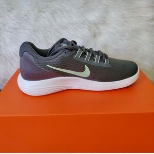 womens nike running shoes with good arch support